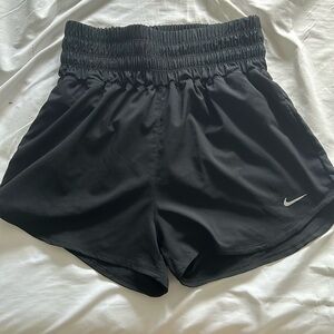 women’s dri-fit ultra high waisted 3” brief lined shorts